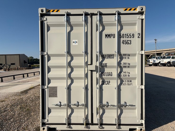 #70-•-40’-5-door-shipping-container-image-3