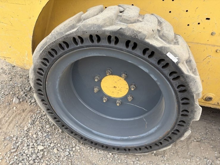 yanmar-s220r-image-12