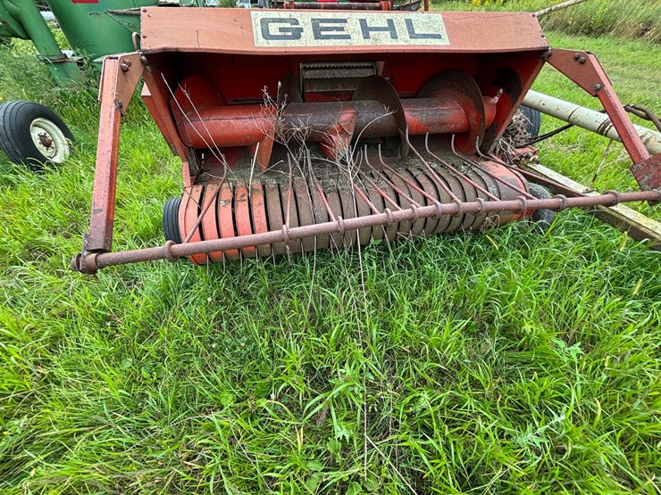 gehl-600-image-32