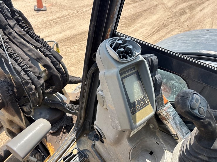 2017-deere-60g-image-20