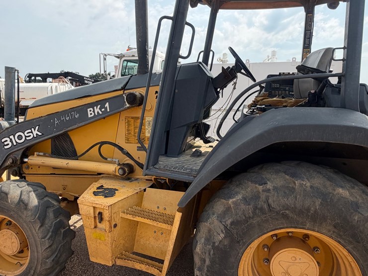 2013-deere-310sk-image-19