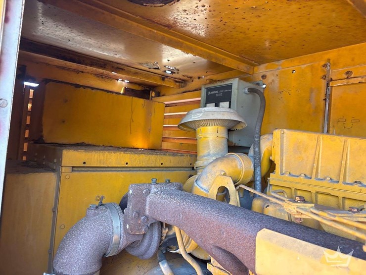 1969-caterpillar-towable-diesel-generator-image-14