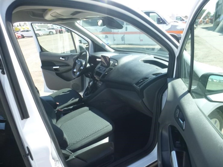 2020-ford-transit-connect-image-6