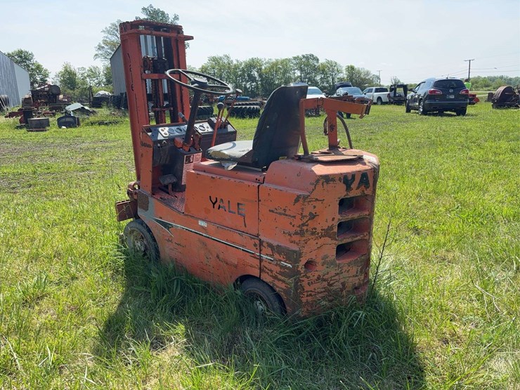 yale-forklift-image-7