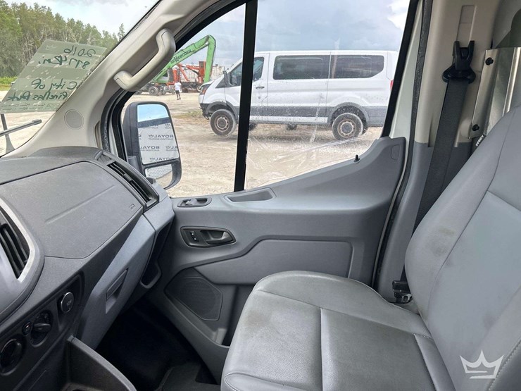 2016-ford-transit-image-20