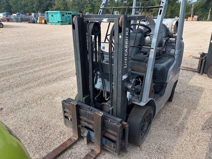 #2074-•-nissan-uni-carry-forklift-propane-image-5