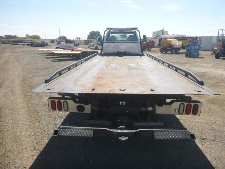 2016-ford-f650-image-6