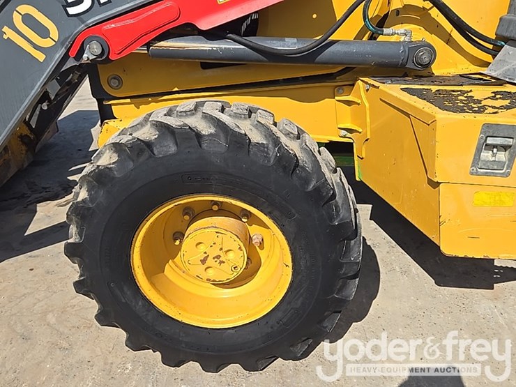 2019-deere-310sl-image-9