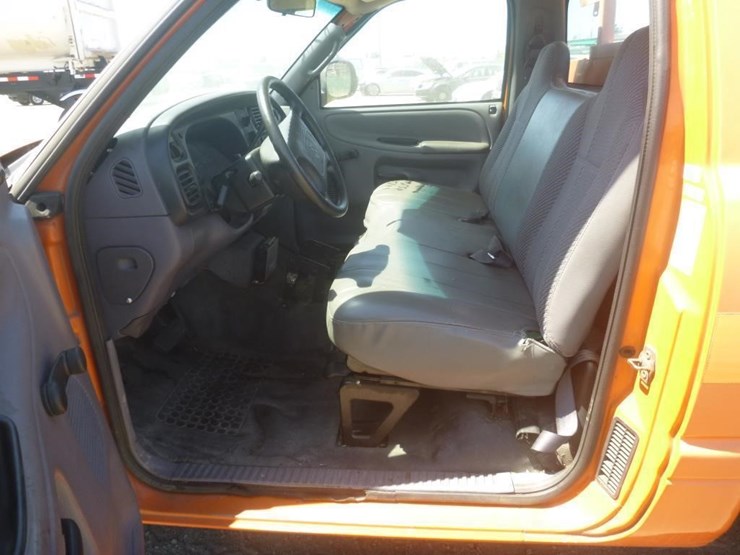 2001-dodge-ram-2500-image-9