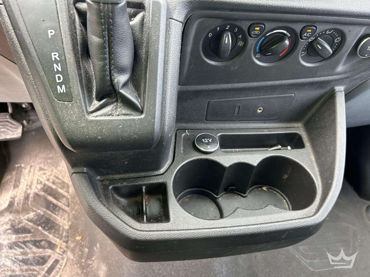2016-ford-transit-image-19