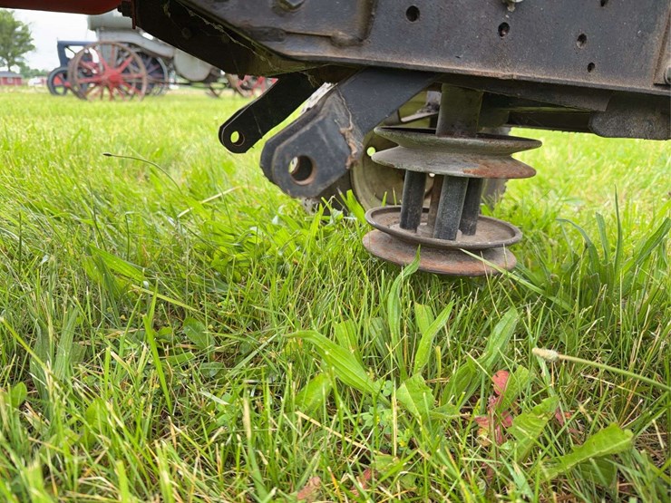 gilson-gt18he-garden-tractor-image-22