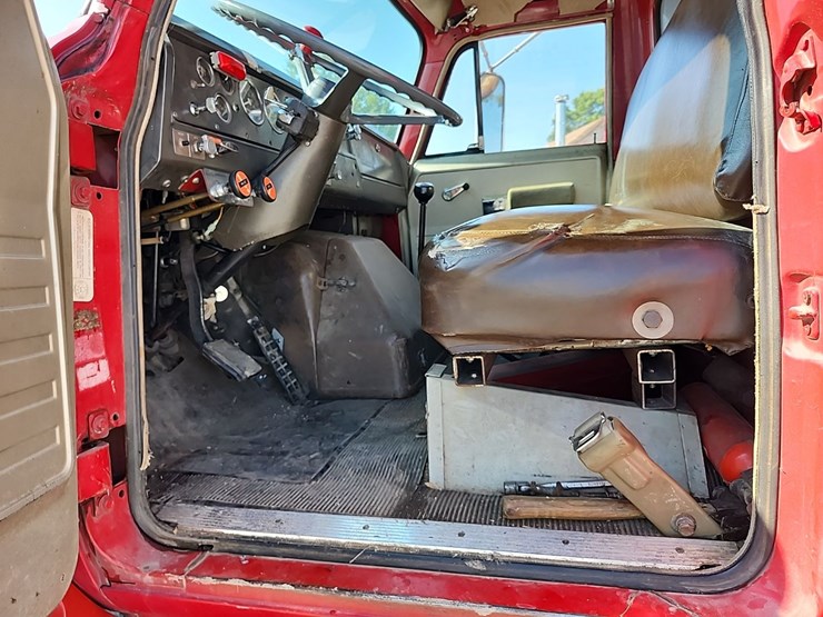 1971-ih-2010a-truck-image-27