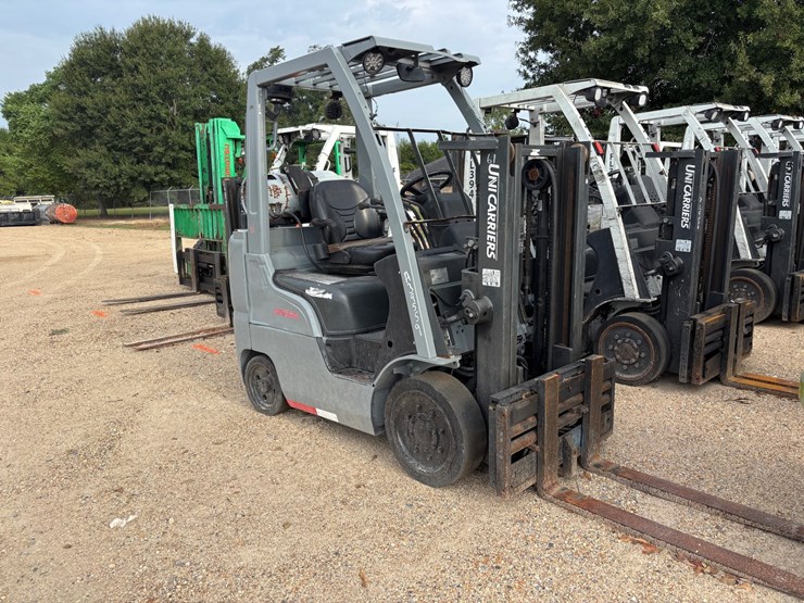 #2074-•-nissan-uni-carry-forklift-propane-image-3