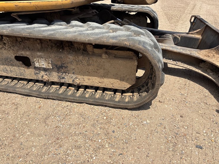 2017-deere-60g-image-12
