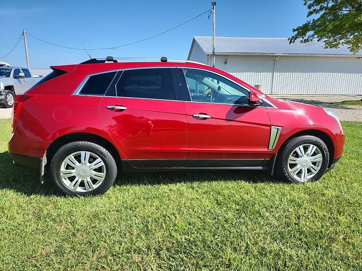 2014-cadillac-srx4-suv-image-9