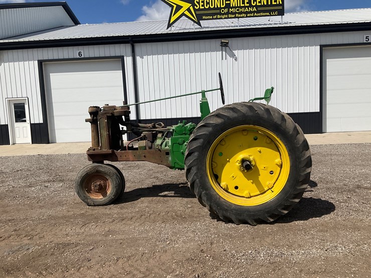 1953-john-deere-70-image-2