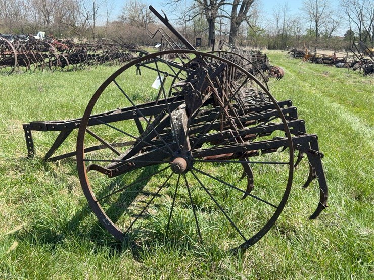 john-deere-pull-type-field-cultivator-image-7