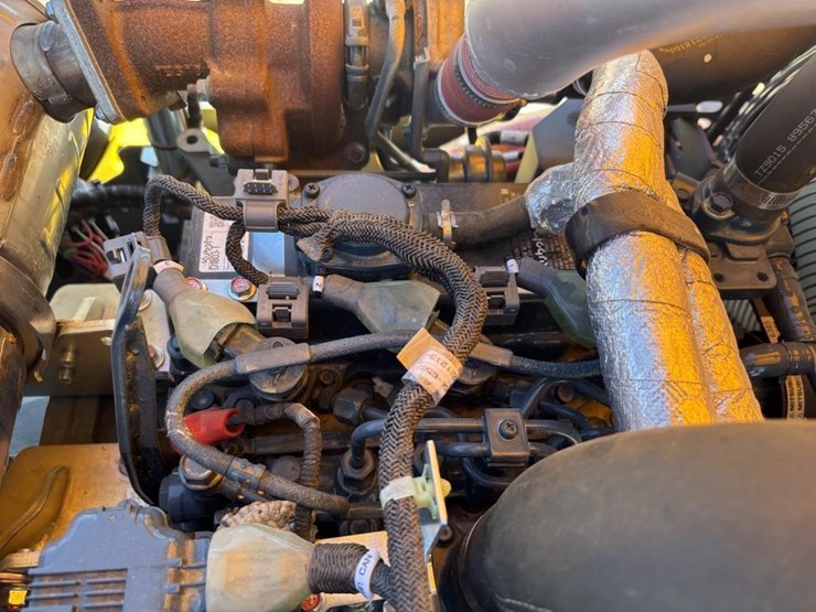 2023-atlas-copco-xas188-image-32