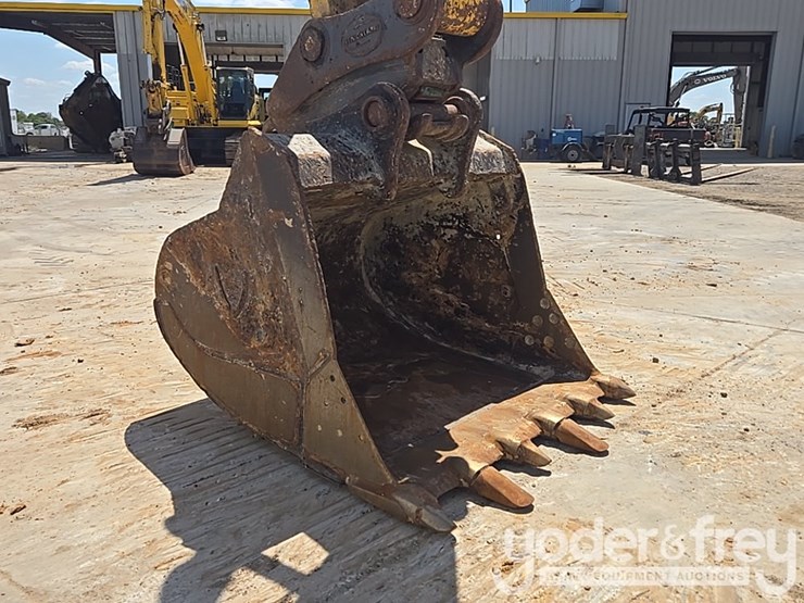 2023-komatsu-pc360-lc-11-image-20