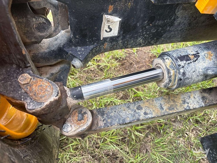2020-jcb-930-image-35
