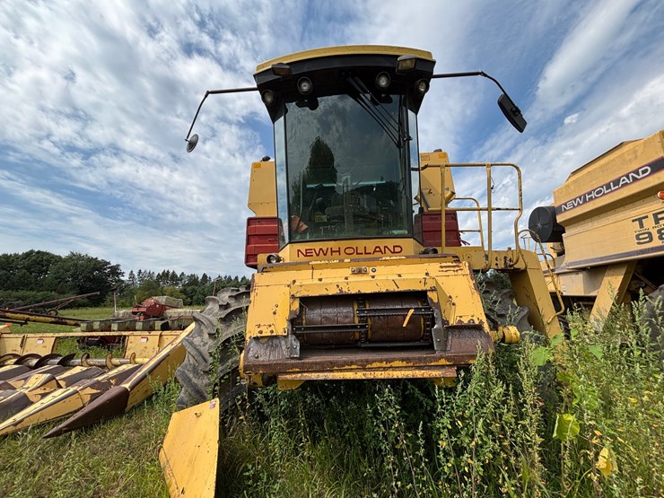 new-holland-tr86-image-30