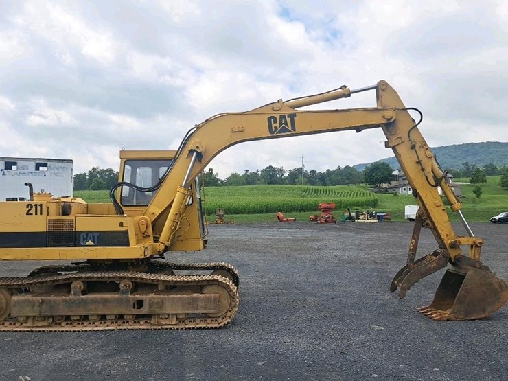 caterpillar-211-image-6