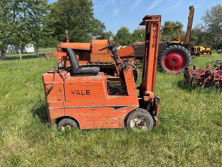 yale-forklift-image-4