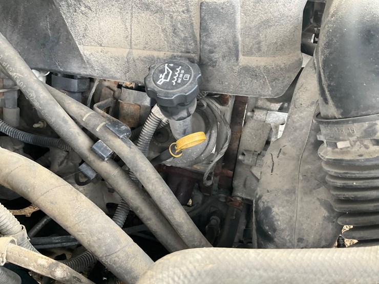#2052-•-2010-chevrolet-silverado-4x4-pickup-truck-image-65