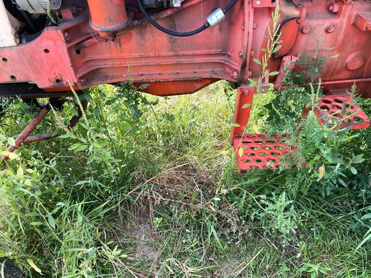 #2566-•-case-730-gas-wide-front-tractor-image-18