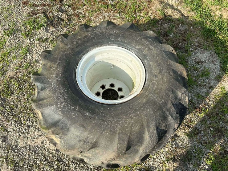 tires-with-rims-image-1