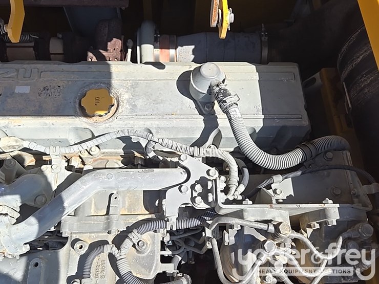 2011-deere-450d-lc-image-65
