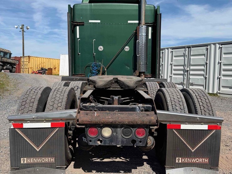 2001-kenworth-t800-image-9