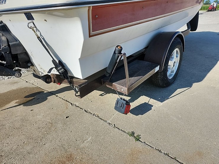 16ft-rinker-fish-&-ski-boat-image-20