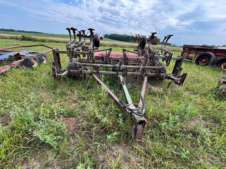 #2656-•-kewanee-17'-field-cultivator-image-3