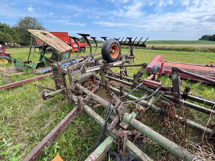 #2656-•-kewanee-17'-field-cultivator-image-19
