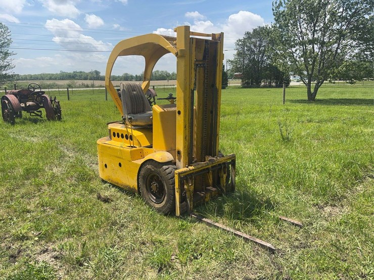 hyster-forklift-image-3