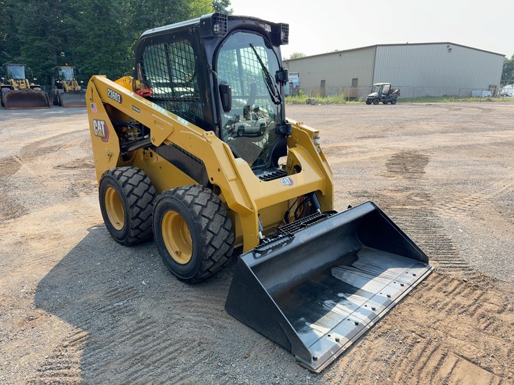 2020-caterpillar-236d3-image-7