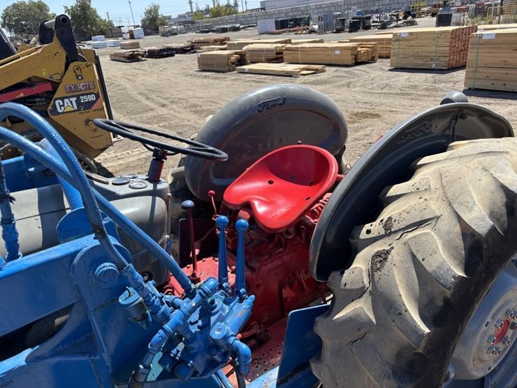 ford-800-image-24