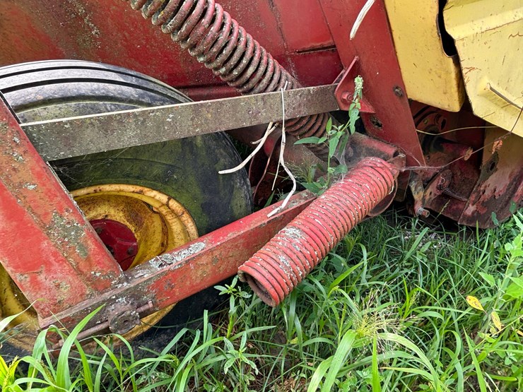 new-holland-469-image-37