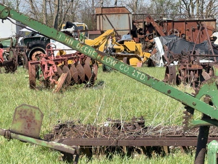 john-deere-disc-plow-image-4