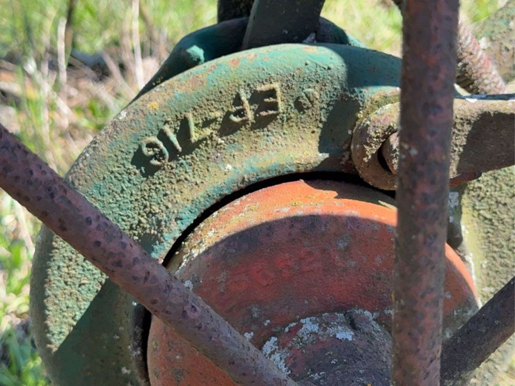 walking-plow-with-steel-wheels-&-trip-lift-image-9