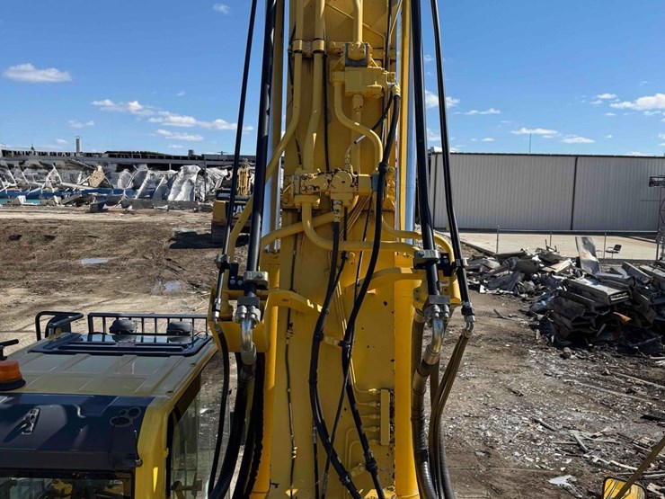 2014-komatsu-pc650-image-4
