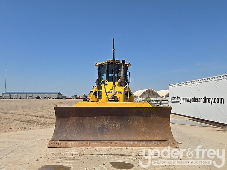 2023-komatsu-d61px-24-image-8