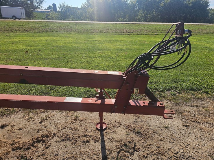 new-holland-790-image-11