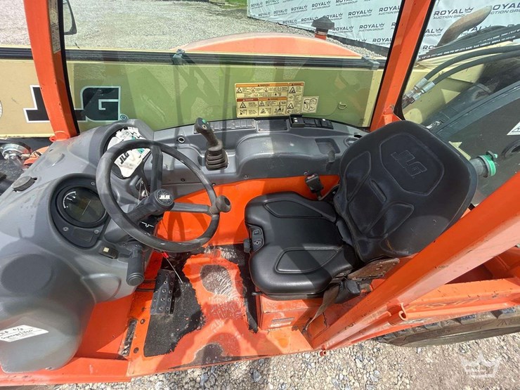 2018-jlg-g5-18a-image-16