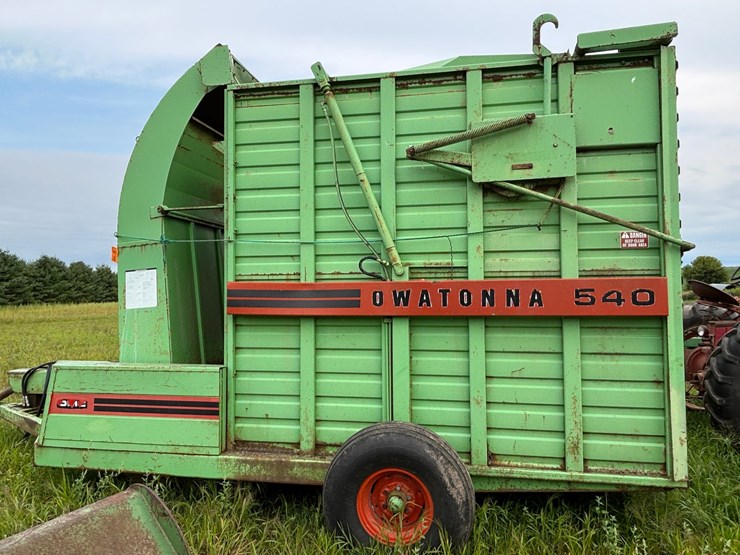 #2617-•-owatonna-540-stacker-image-11