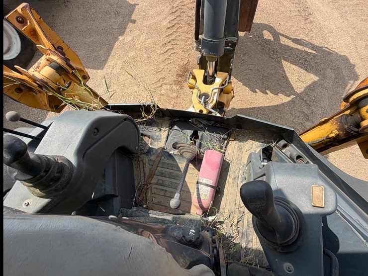 2013-deere-310sk-image-56