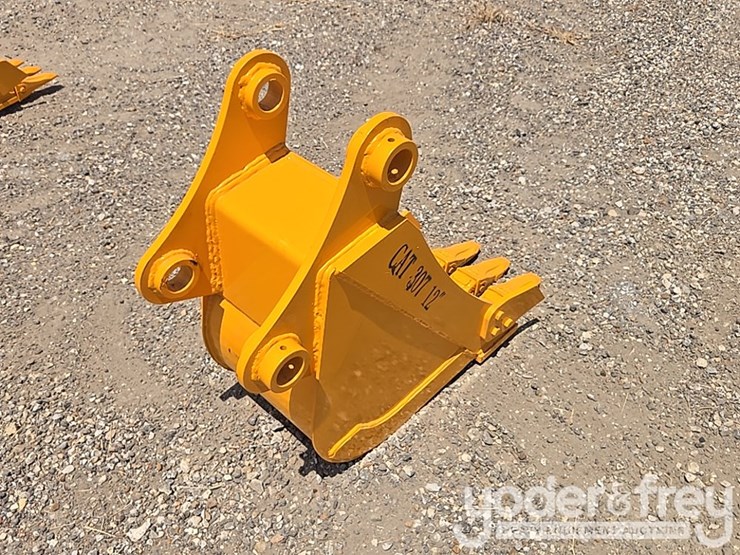 caterpillar-307-image-3