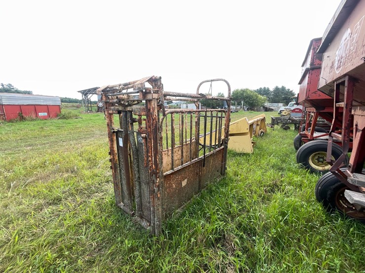 #2635-•-for-most-a-25-portable-head-chute-image-1