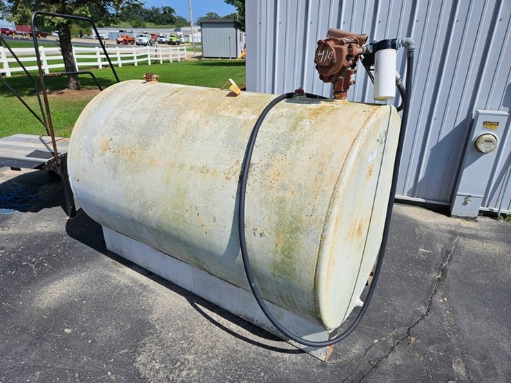 #167-•-500-gallon-fuel-tank-&-pump-image-1